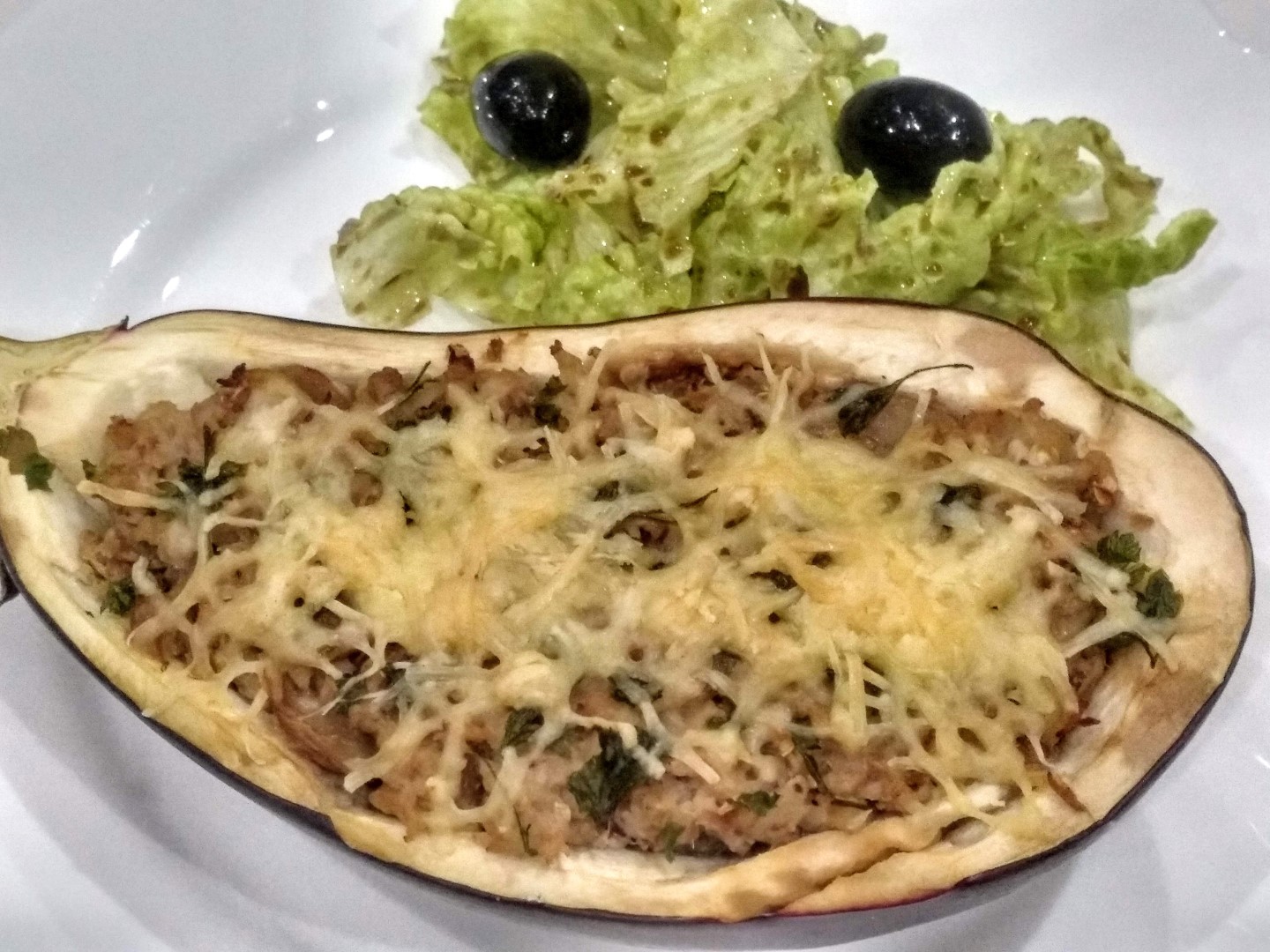 Atum em Canoa de Beringela