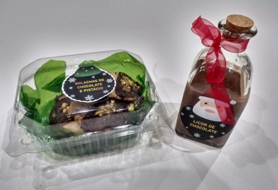Bolachas Chocolate Pistácio e Licor Chocolate