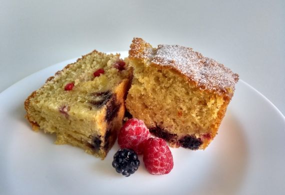 Bolo de Framboesa e Iogurte