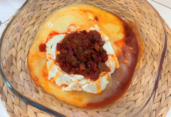 Queijo com Doce de Pimentos
